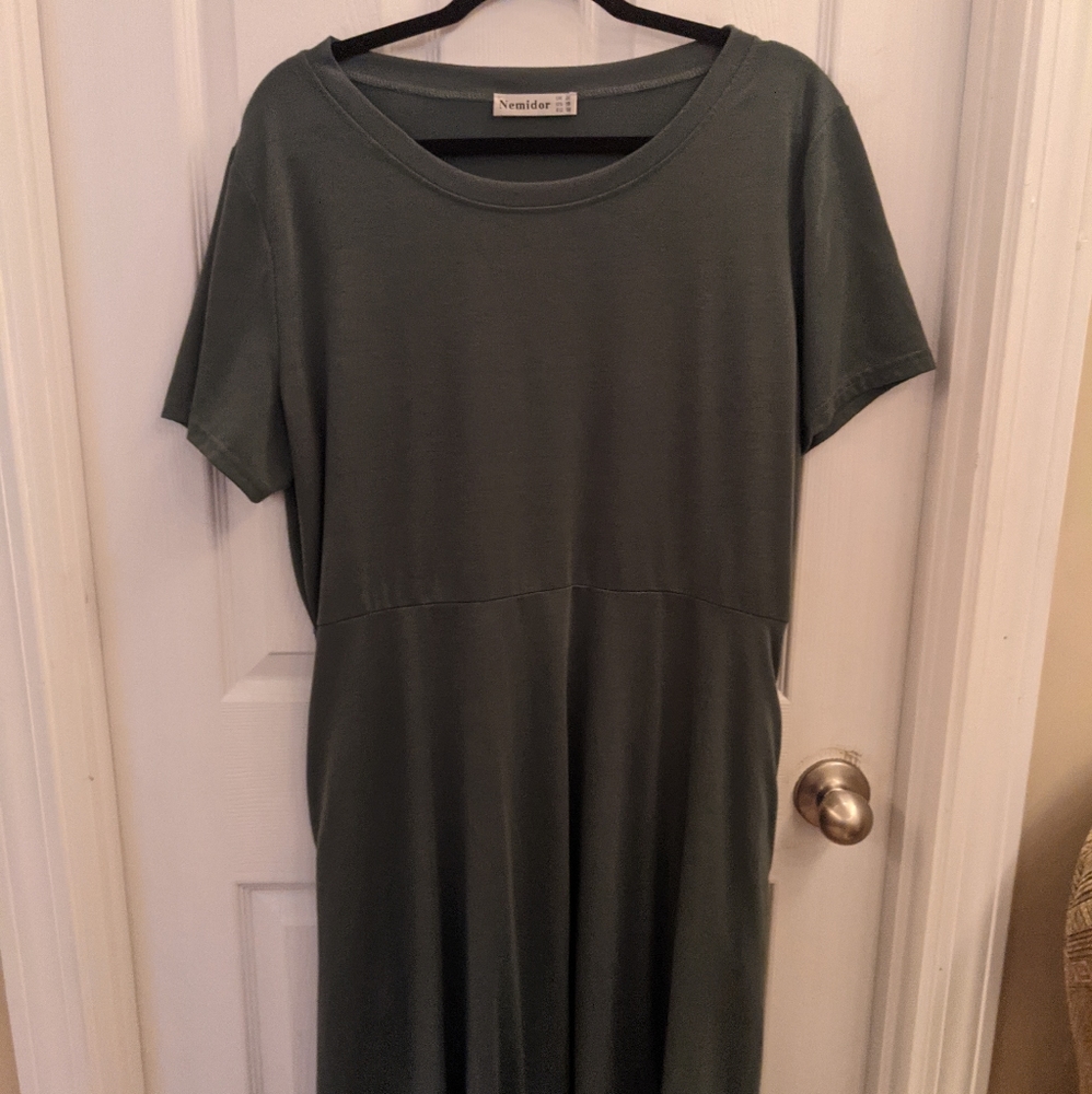 Nemidor Sage Green Midi Dress